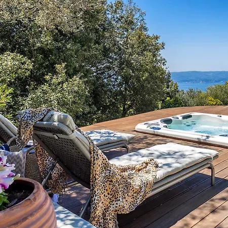 Anassa * Skiathos Town
