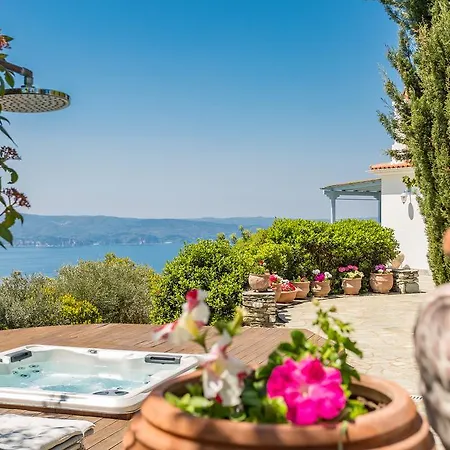 Anassa * Skiathos Town
